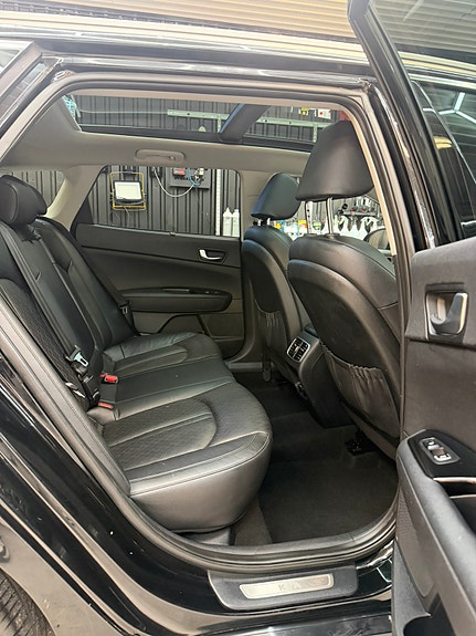 Kia Optima 6 of 8