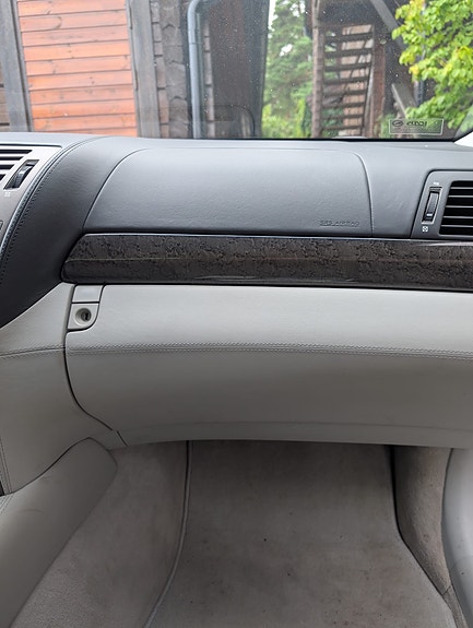 Lexus LS600h L 6 of 14