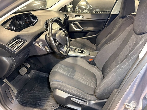 Peugeot 308 12 of 24