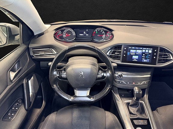 Peugeot 308 13 of 24