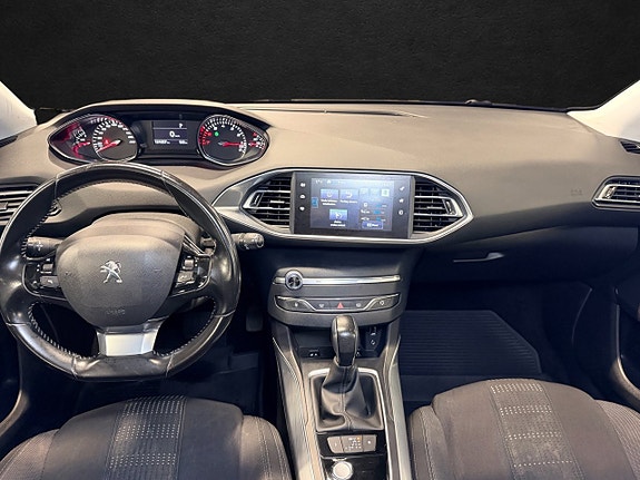 Peugeot 308 14 of 24