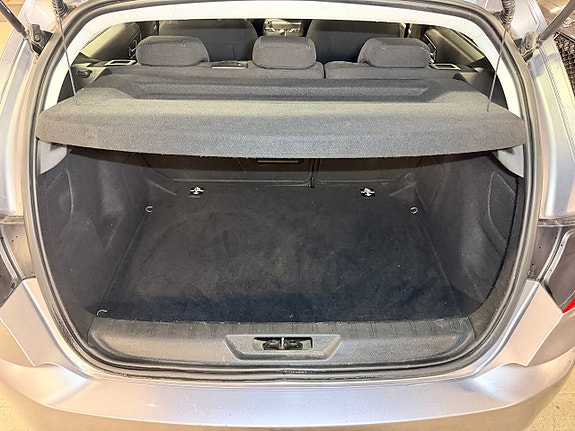 Peugeot 308 11 of 24