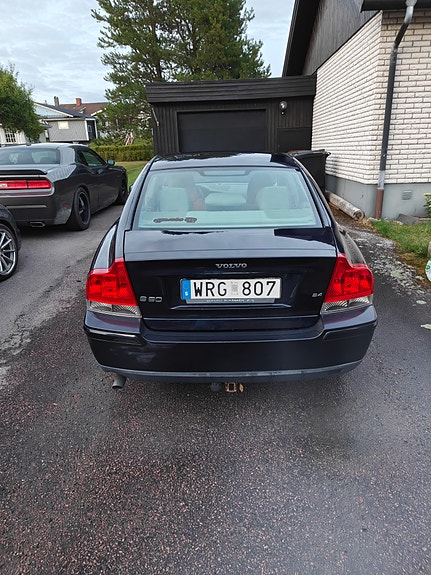 Volvo S60 3 of 10