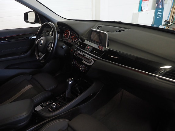 BMW X1 9 of 23