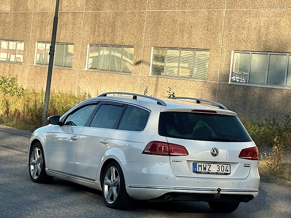 Volkswagen Passat 10 of 14