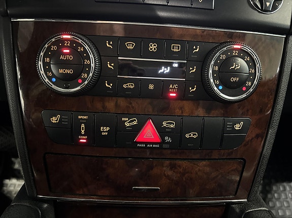 Mercedes-Benz ML500 17 of 24