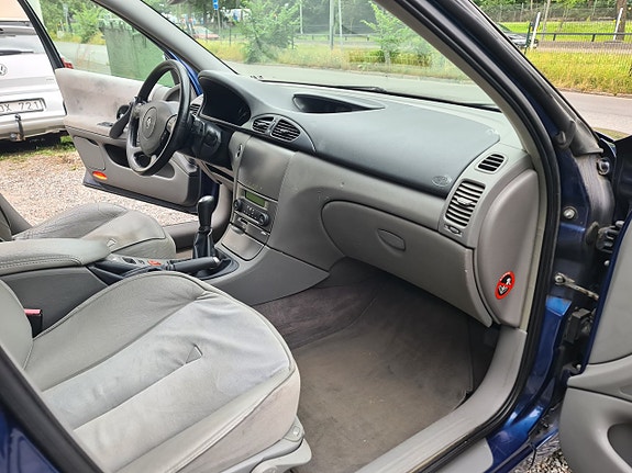 Renault Laguna 9 of 13