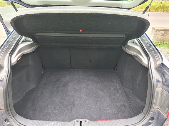 Renault Laguna 12 of 13