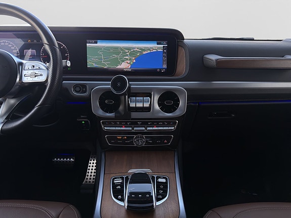Mercedes-Benz G350 16 of 30