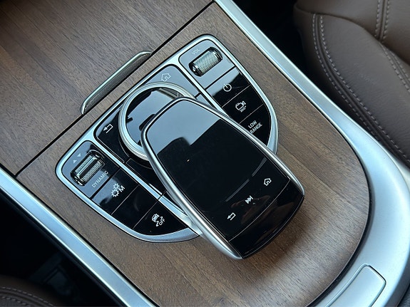 Mercedes-Benz G350 23 of 30