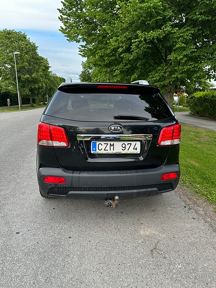 Kia Sorento 4 of 9