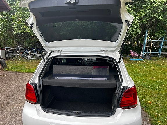 Volkswagen Polo 9 of 18