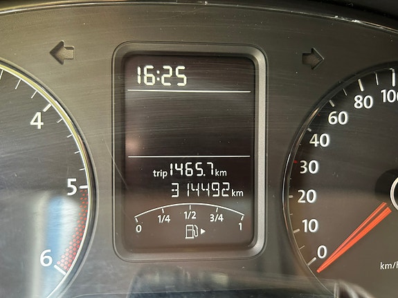Volkswagen Polo 15 of 18