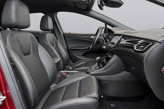 Opel Astra 12 of 18