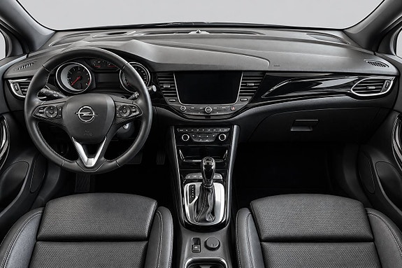 Opel Astra 13 of 18