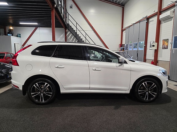 Volvo XC60 4 of 30