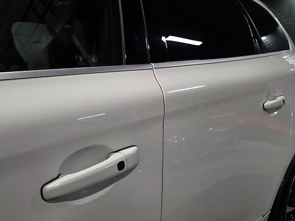 Volvo XC60 9 of 30