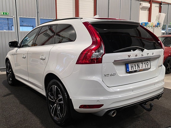 Volvo XC60 7 of 30