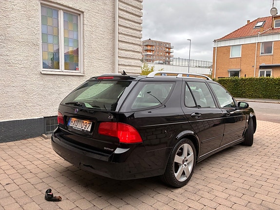 Saab 9-5 12 of 30