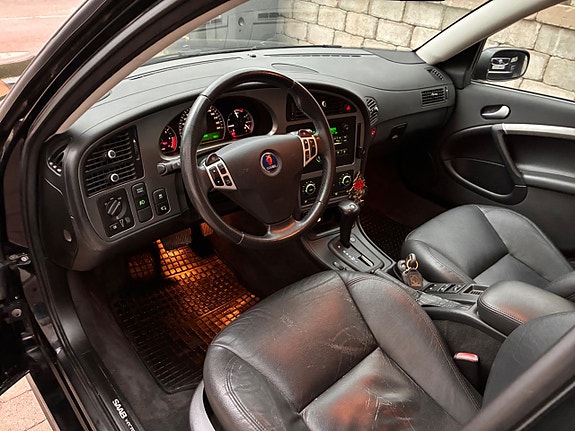 Saab 9-5 25 of 30