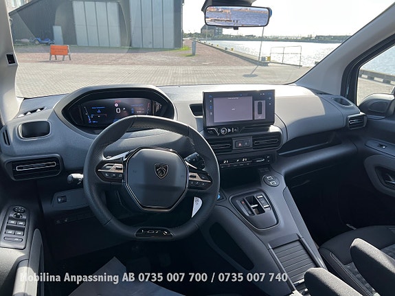 Peugeot Rifter 28 of 30