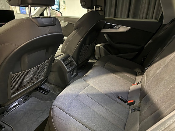 Audi A4 6 of 20