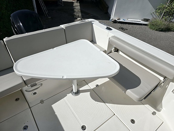 Quicksilver 605 Pilothouse Mercury F115 EFI 2020 6 of 12