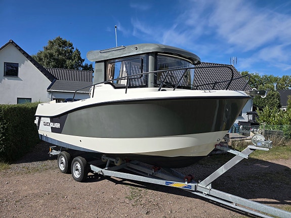 Quicksilver 605 Pilothouse Mercury F115 EFI 2020 2 of 12