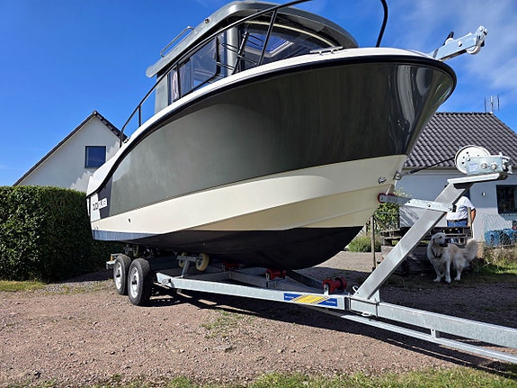 Quicksilver 605 Pilothouse Mercury F115 EFI 2020 3 of 12