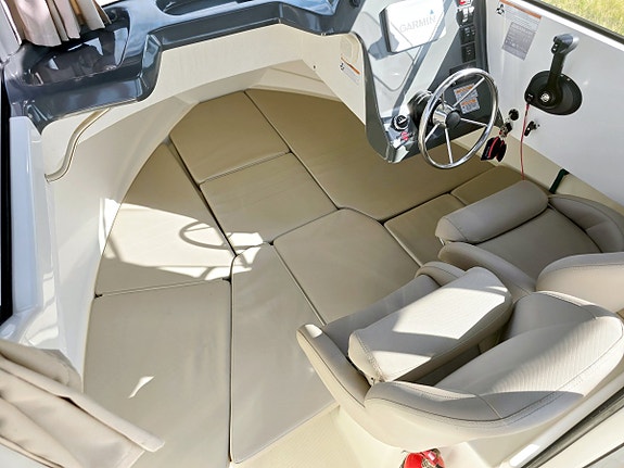 Quicksilver 605 Pilothouse Mercury F115 EFI 2020 12 of 12