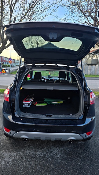 Ford Kuga 9 of 15