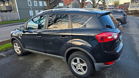 Ford Kuga 5 of 15