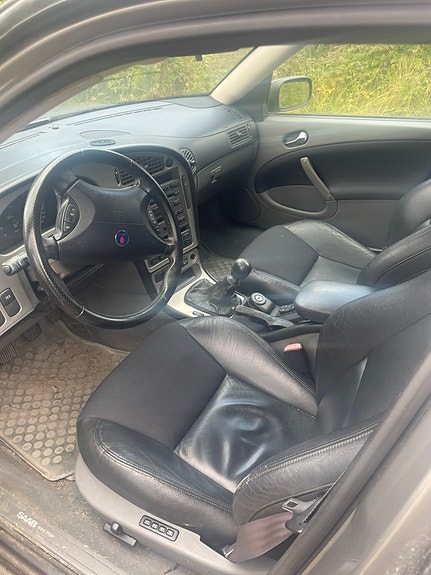 Saab 9-5 4 of 6