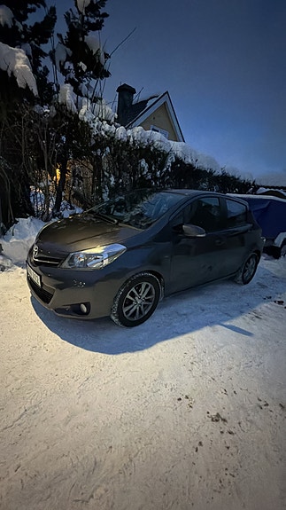 Toyota Yaris 10 of 10