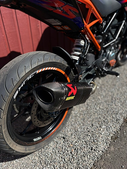 KTM 125 Duke 5 of 12