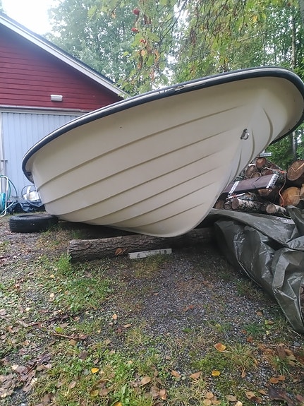 Örnvik 435 med Yamaha elmotor. 4 of 7