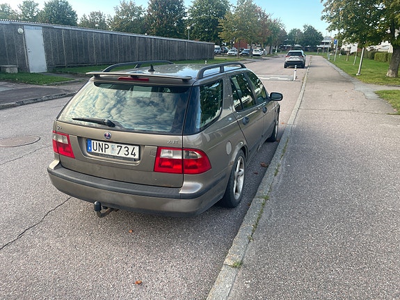 Saab 9-5 3 of 5
