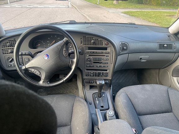 Saab 9-5 4 of 5