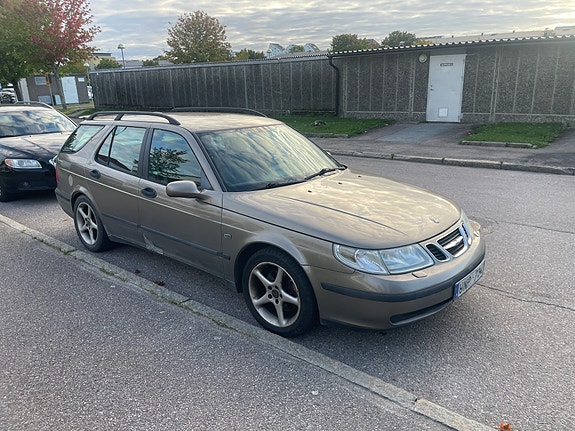 Saab 9-5 2 of 5
