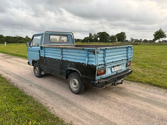 Volkswagen Transporter 2 of 7