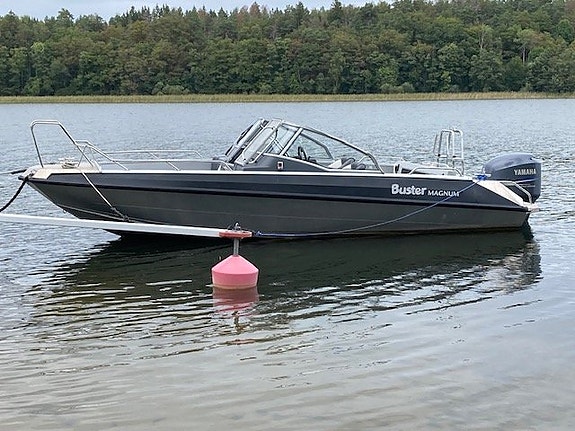 Buster Magnum -11 Yamaha F 225 endast 245 timmar 3 of 6