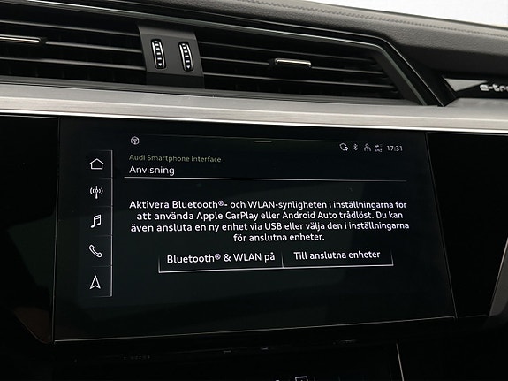 Audi e-tron 28 of 30