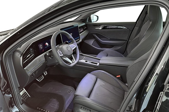 Volkswagen Passat 4 of 8
