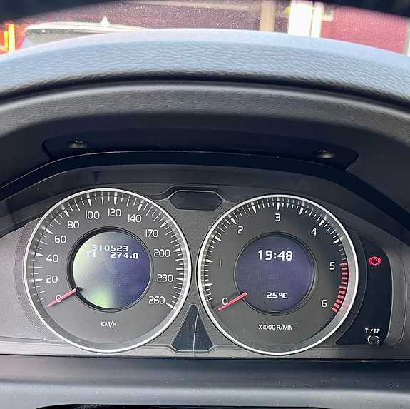 Volvo V70 7 of 7
