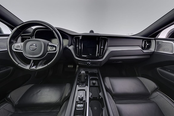 Volvo XC60 7 of 30