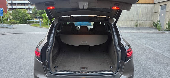 Porsche Cayenne S 16 of 27