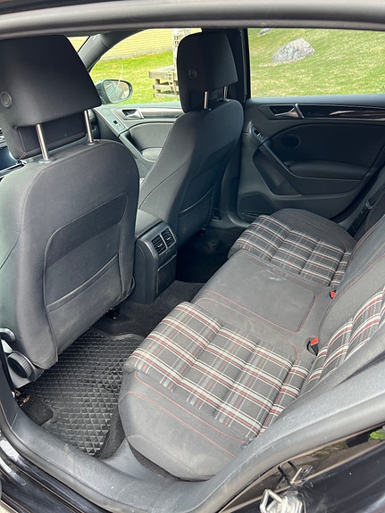 Volkswagen Golf VI 11 of 13