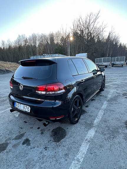 Volkswagen Golf VI 6 of 13
