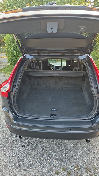 Volvo XC60 10 of 14
