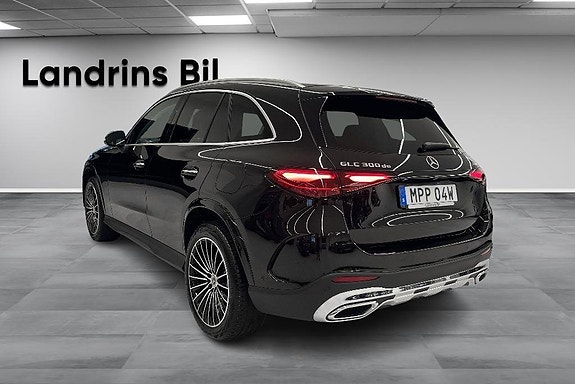 Mercedes-Benz GLC300 de 5 of 15